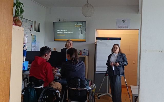 Prva radionica projekta „Inkluzivni grad“ posvećena analizi strategija za OSI