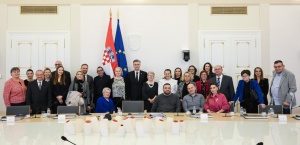 Prijem kod Premijera povodom Međunarodnog dana osoba...