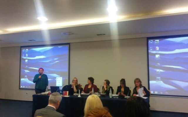 Osnaživanje zatvorenica za roditeljsku ulogu 